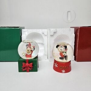 Disney Mickey And Minnie Mouse Snow Globe Set - Red and Green